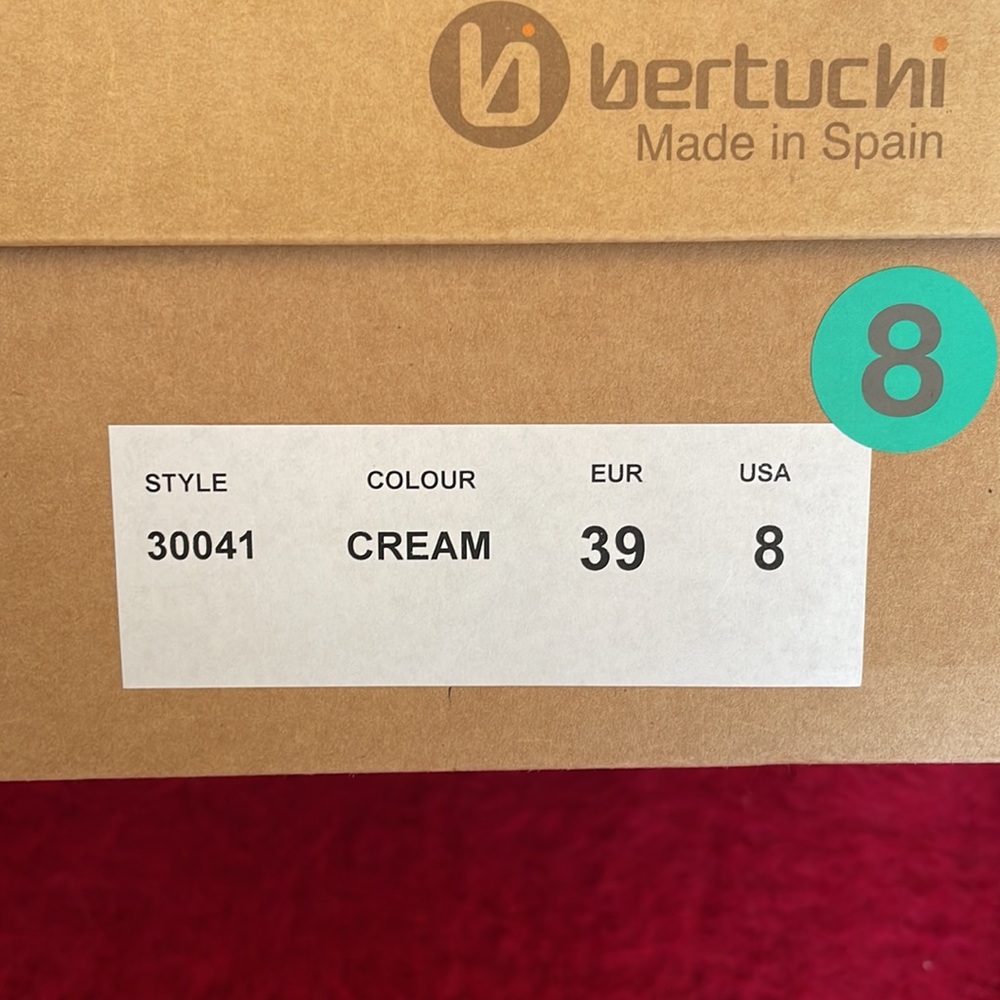Bertuchi Almond/Cream Leather Lug Sole Lace-up Combat Boots made in Ital… - Picture 11 of 11